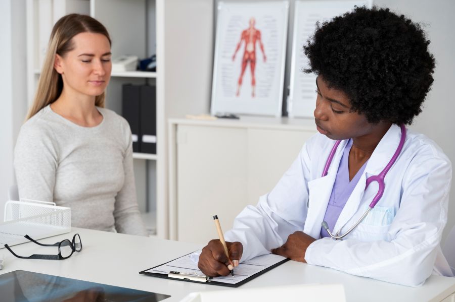 Internal medicine consultation and assessment services